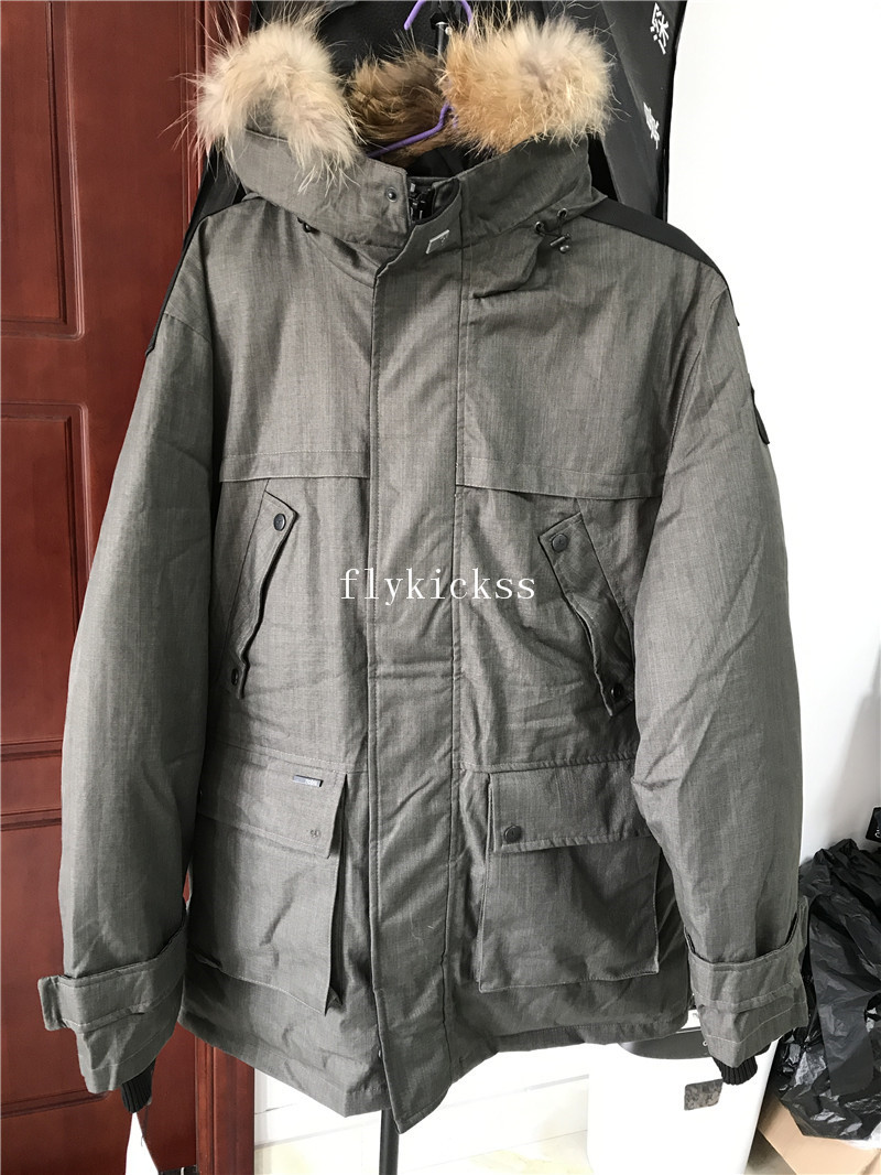 Nobis Canada White Duck Down Jacket